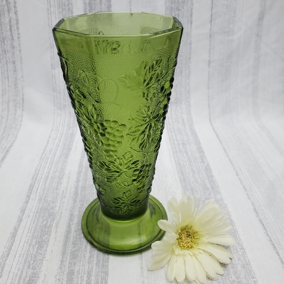Indiana Glass Accents Vintage Indiana Octagonal Green Pressed Glass